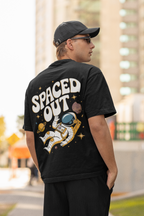 Spaced Out Oversized T-Shirt – Astronaut on Moon Minimal Streetwear T-shirt